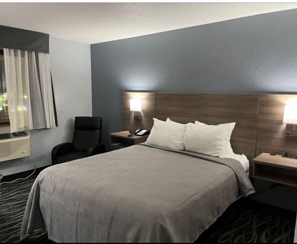 Room, 1 Queen Bed, Accessible, Non Smoking photo 2