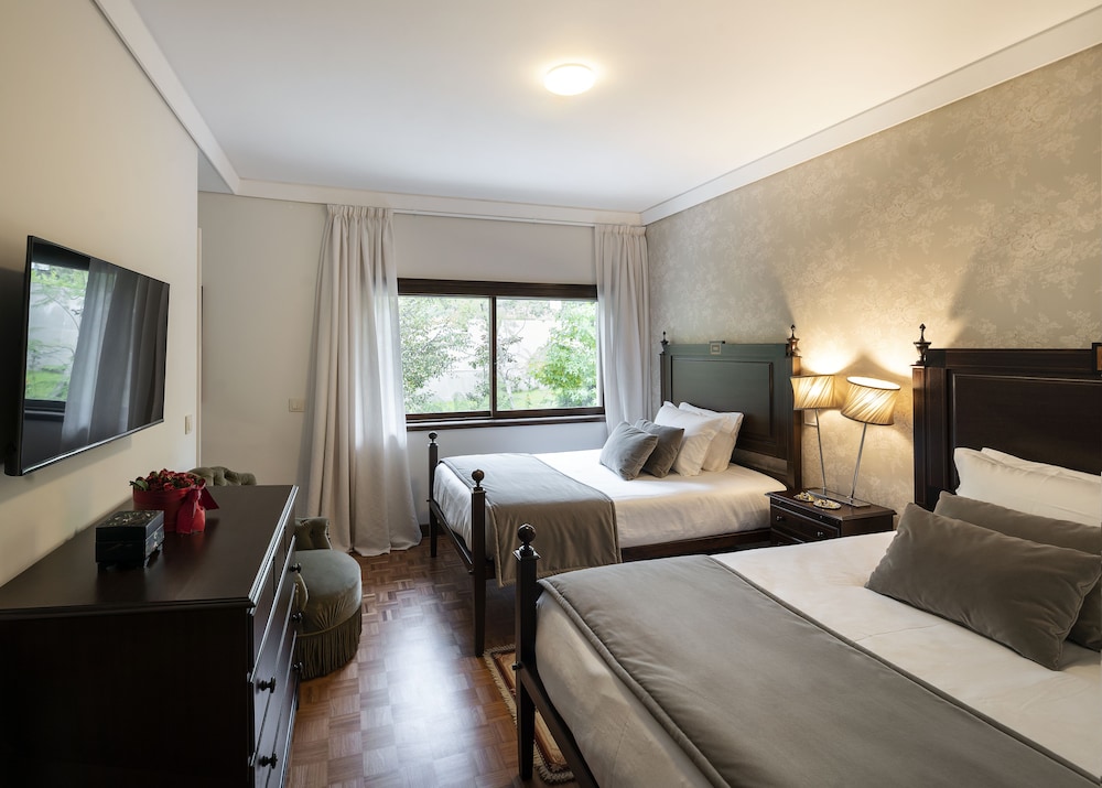 Superior Twin Room - Photo 1