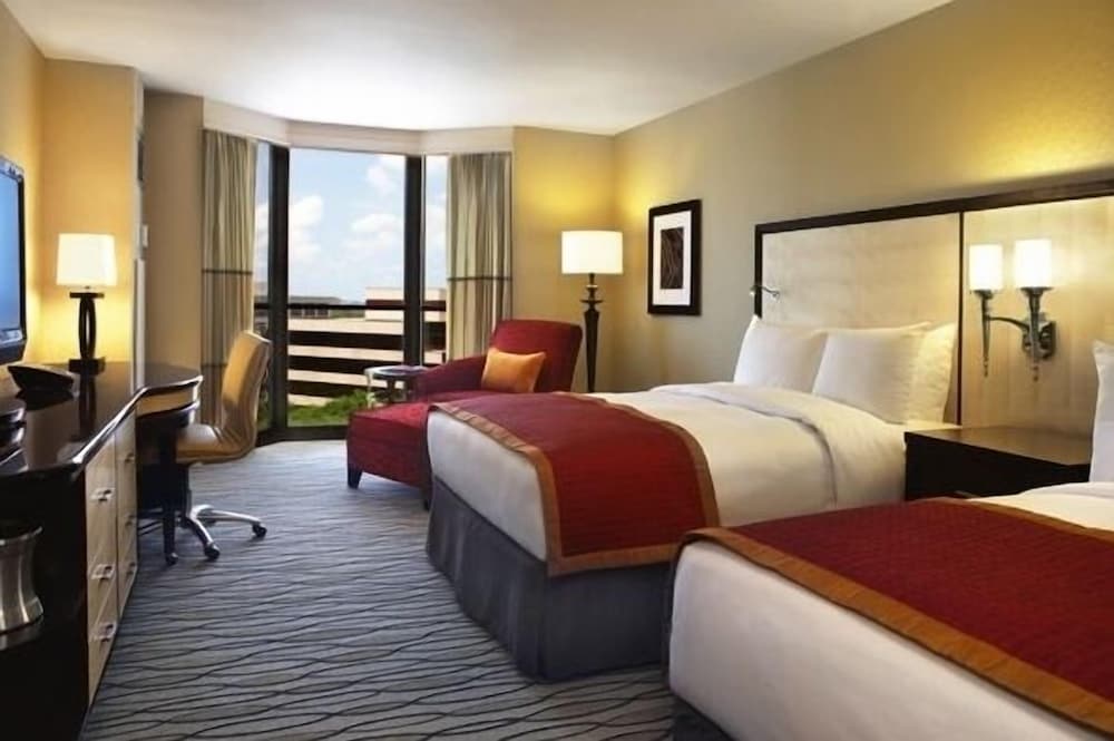 Room, 2 Double Beds, Corner photo 3