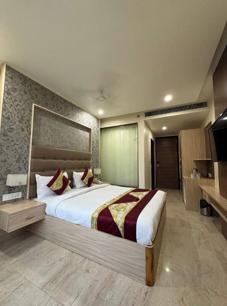 Premium Room - Photo 4