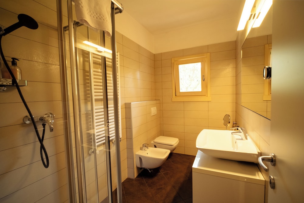 Comfort Two-Room Apartment with Spa Access photo 3