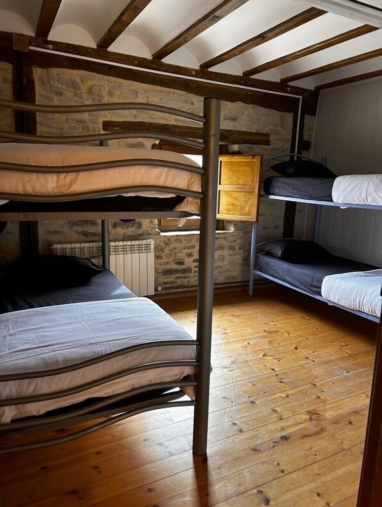 Economy Shared Dormitory, Mountain View photo 3