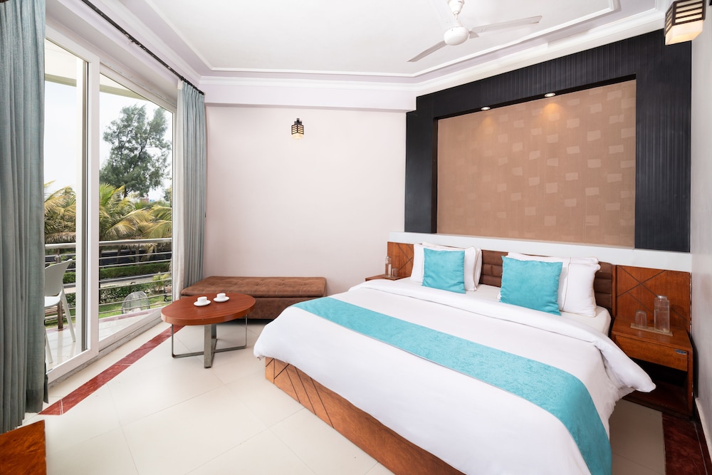 Deluxe Double Room, 1 Double Bed, Smoking photo 1