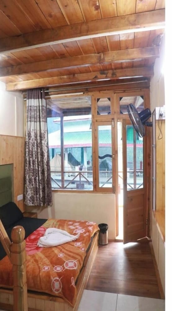 Duplex Room - Pop, Freedom Cafe photo 3