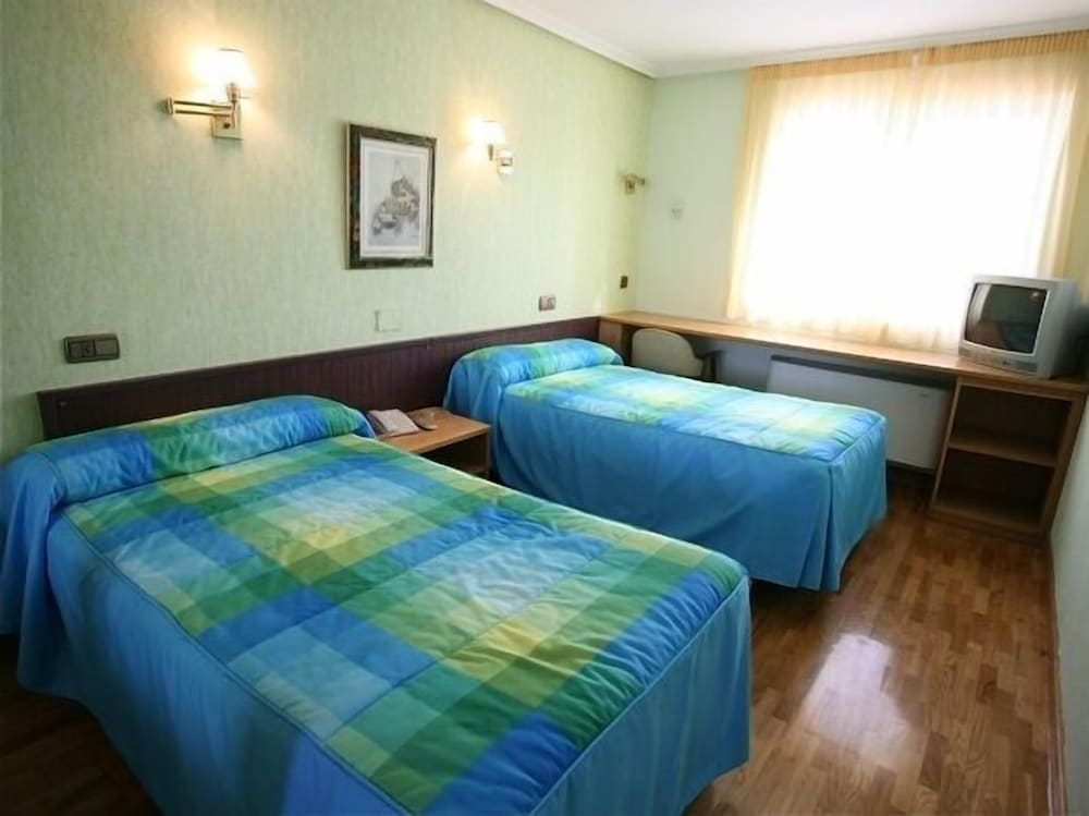 Double or Twin Room photo 2