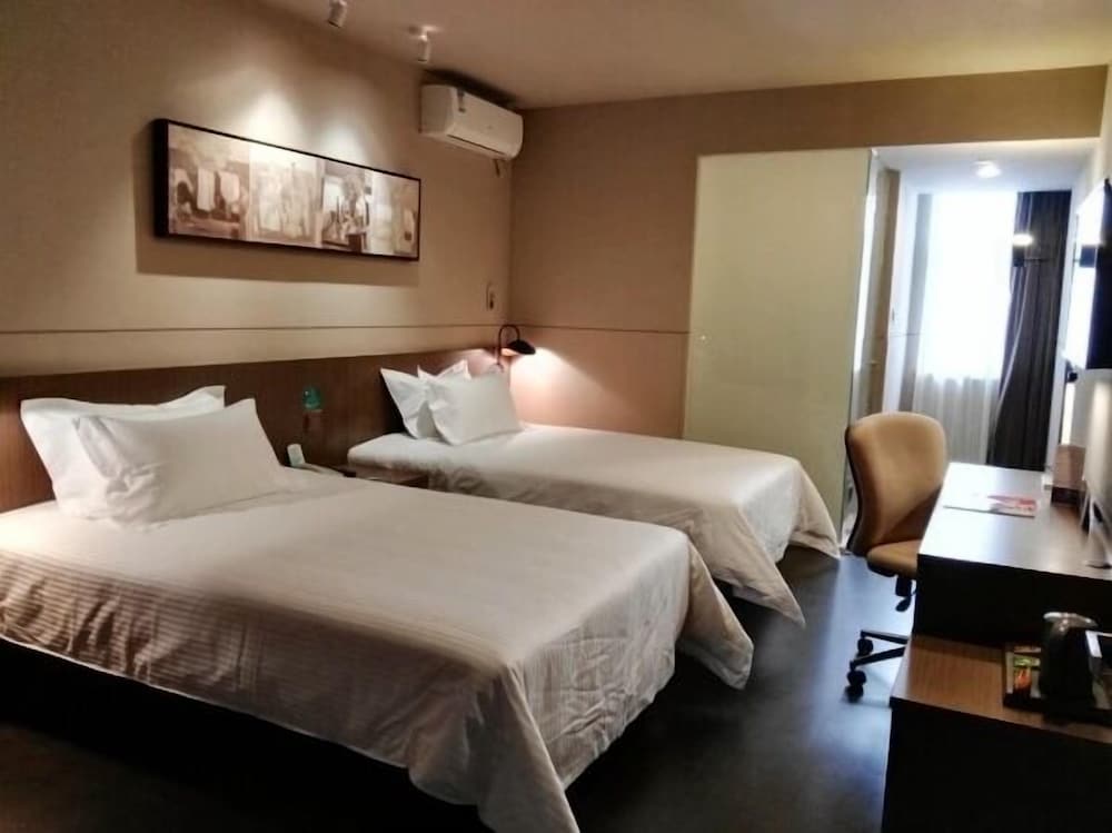 Business Twin Room (A) photo 2