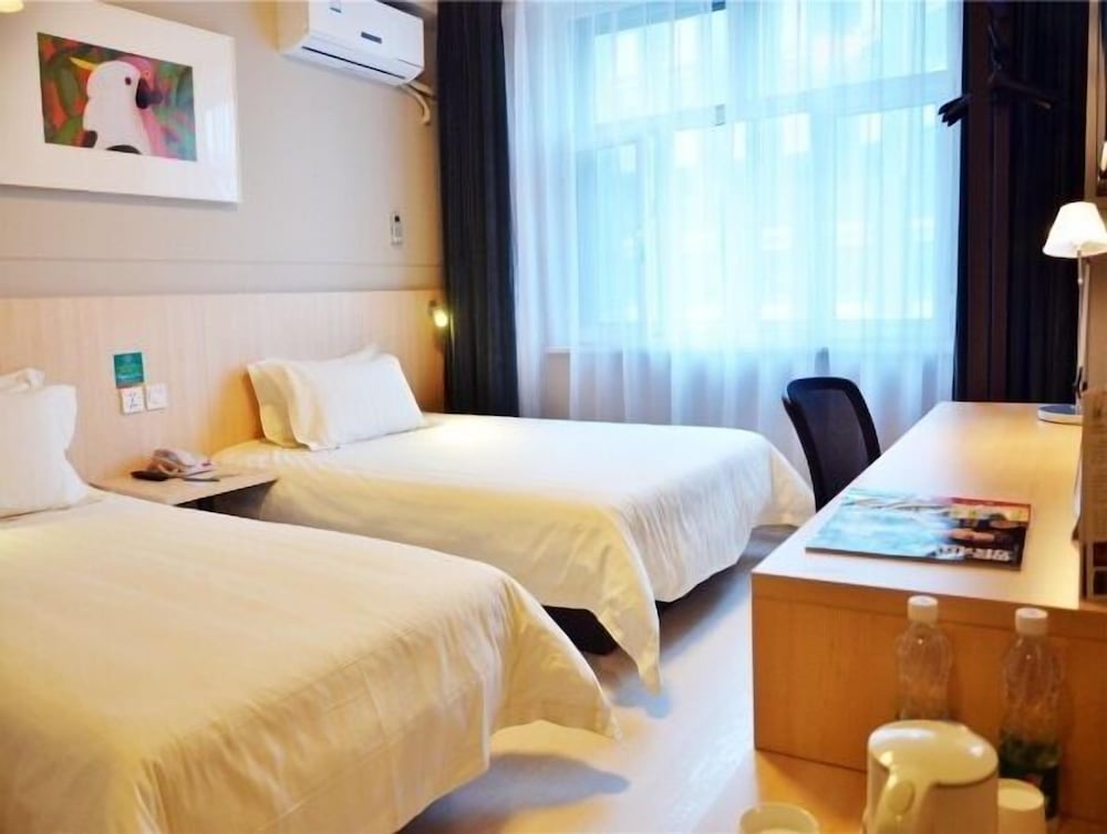 Twin Room (B) photo 1
