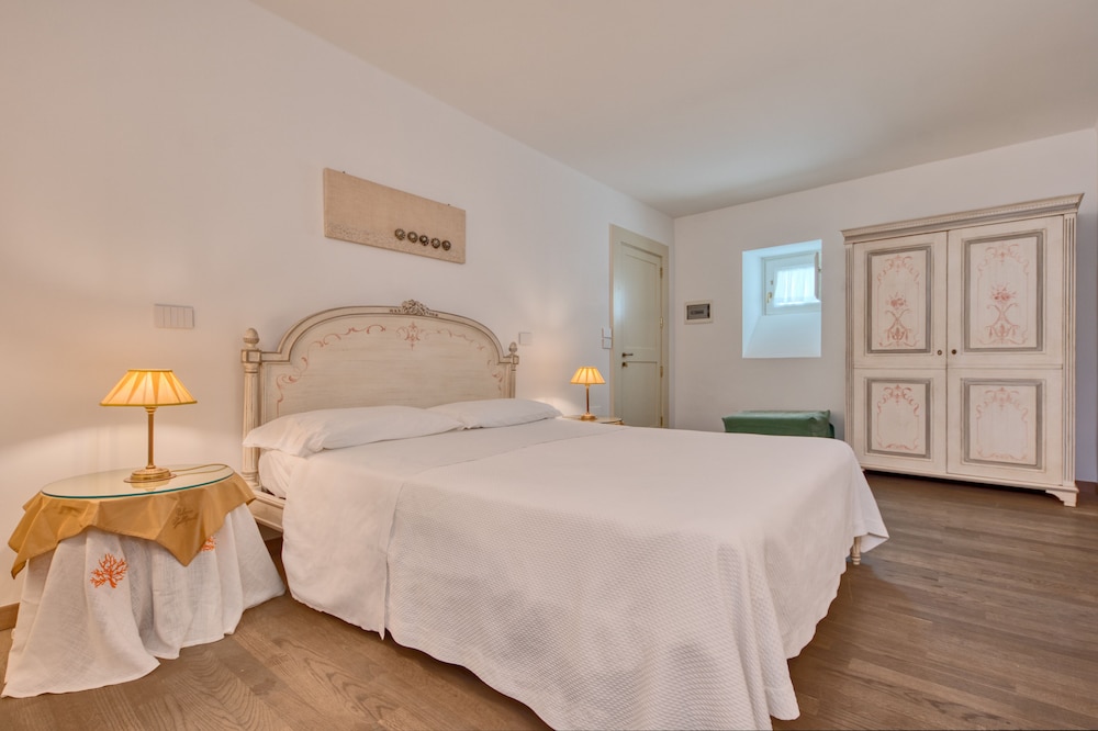 Standard Double Room - Photo 4