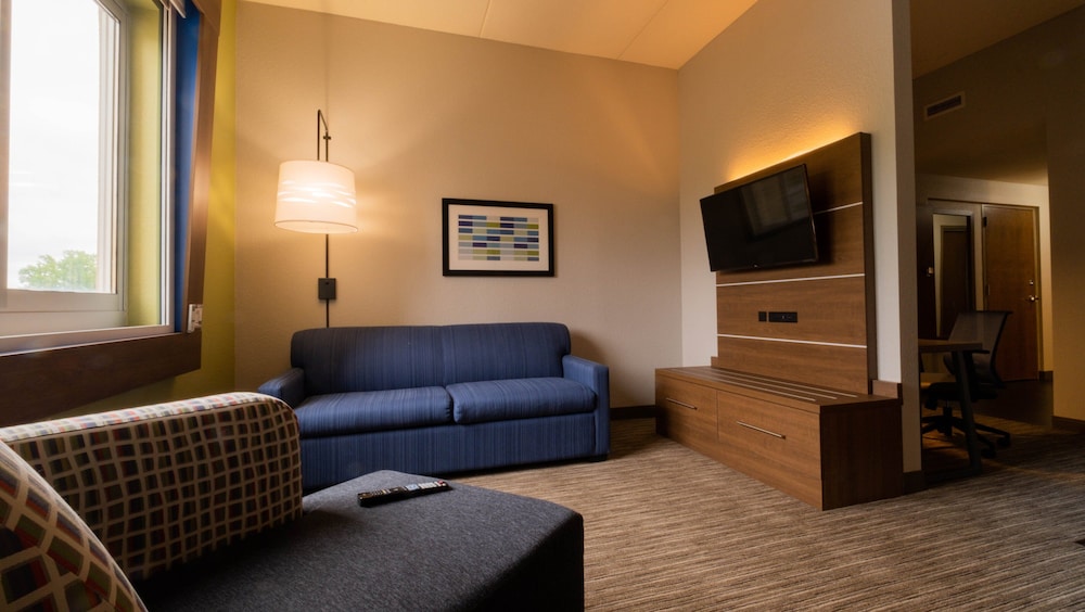 Suite, 2 Queen Beds, Accessible (Communications, Accessible Tub) photo 1