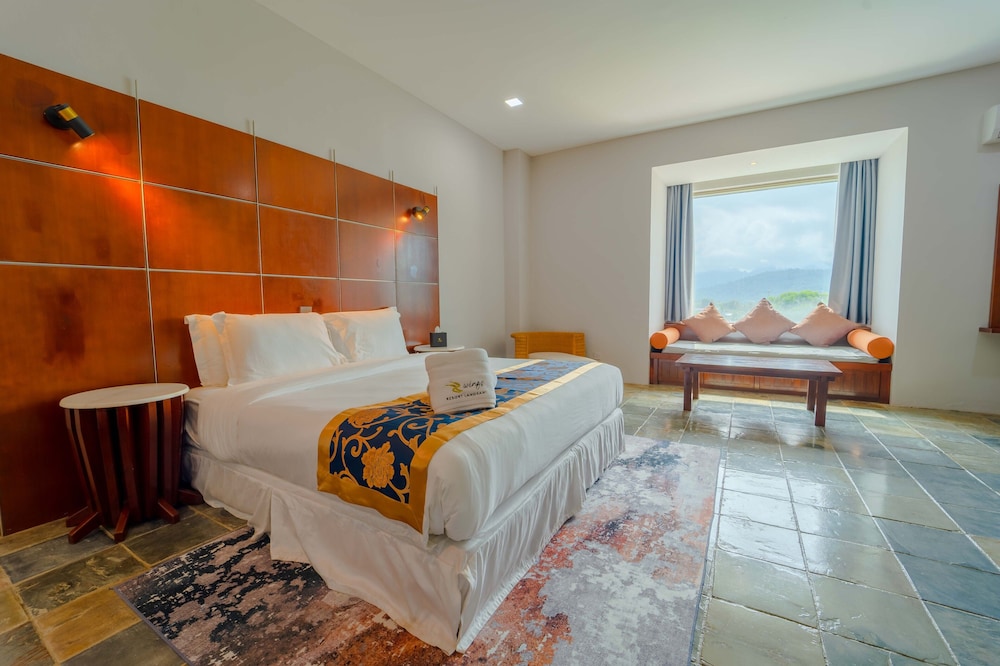 Deluxe King Room - Photo 5