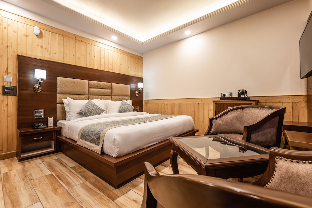 Basic Double Room photo 2