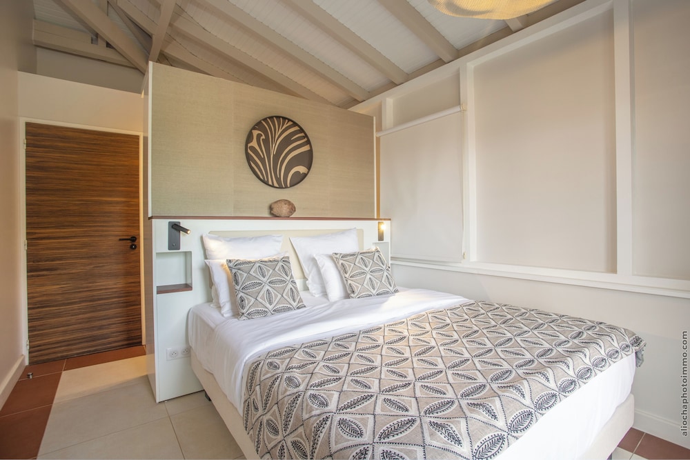 Grand Luxury Villa 2 Bedroom with Private Punch Bowl ¨Bac à Punch¨