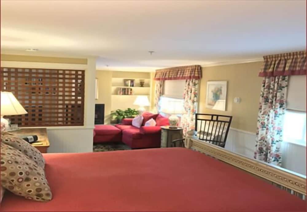 Standard Double Room, Ensuite (07 Garden Gate Suite) photo 3