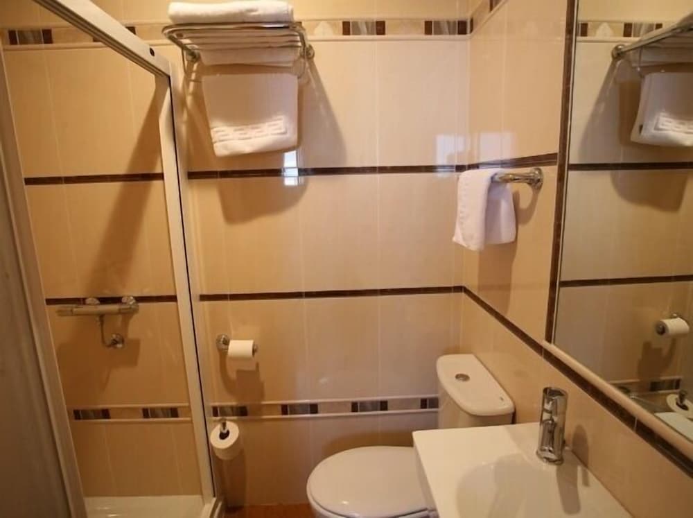 Single Room photo 3