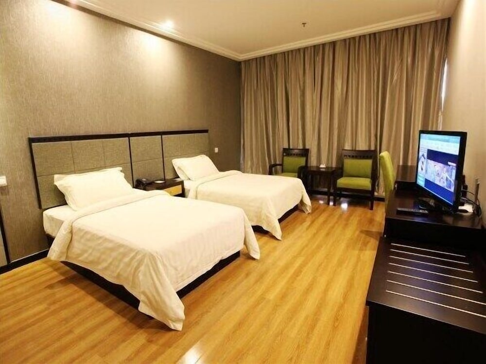 Twin Room (Extreme Sassy) photo 1