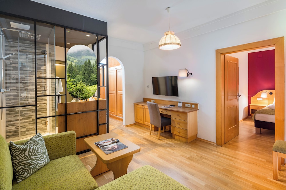 Suite, 1 Bedroom, Balcony, Mountain View (Strohsack)