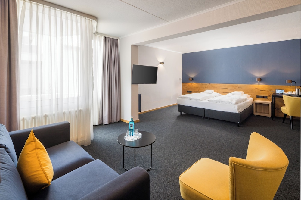 Junior Suite, Multiple Beds, Balcony "only without pet" photo 2