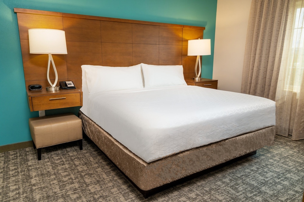 Suite, 1 Bedroom, Accessible Bathtub, Kitchen (Mobility) - Photo 4