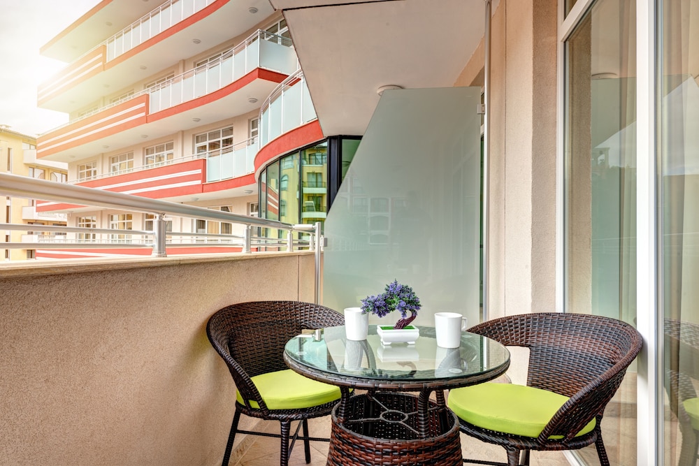 Classic Double Room, Non Smoking, Balcony - Photo 7