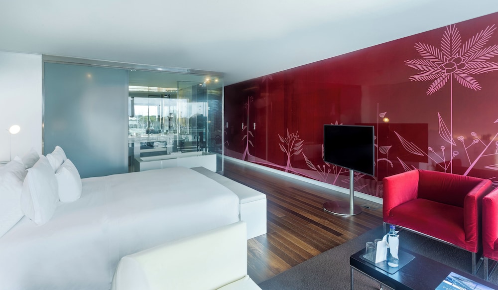 Deluxe Double Room, River View - Photo 3