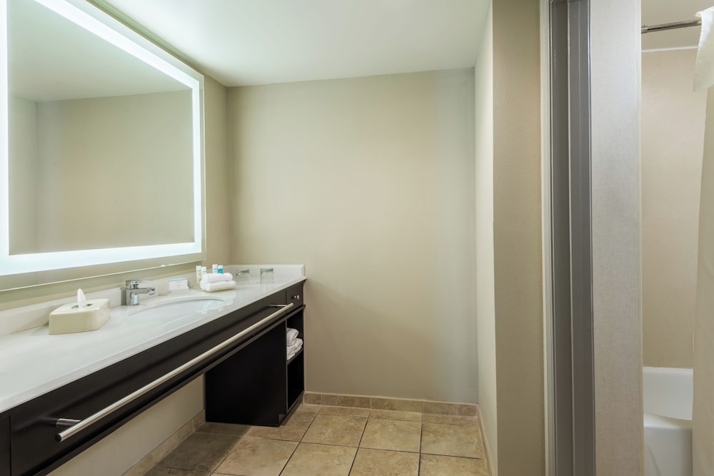 Suite, 2 Bedrooms (1KNG 2QN) - Photo 5