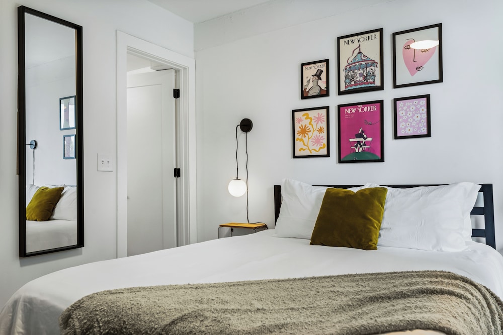 Standard Suite, City View