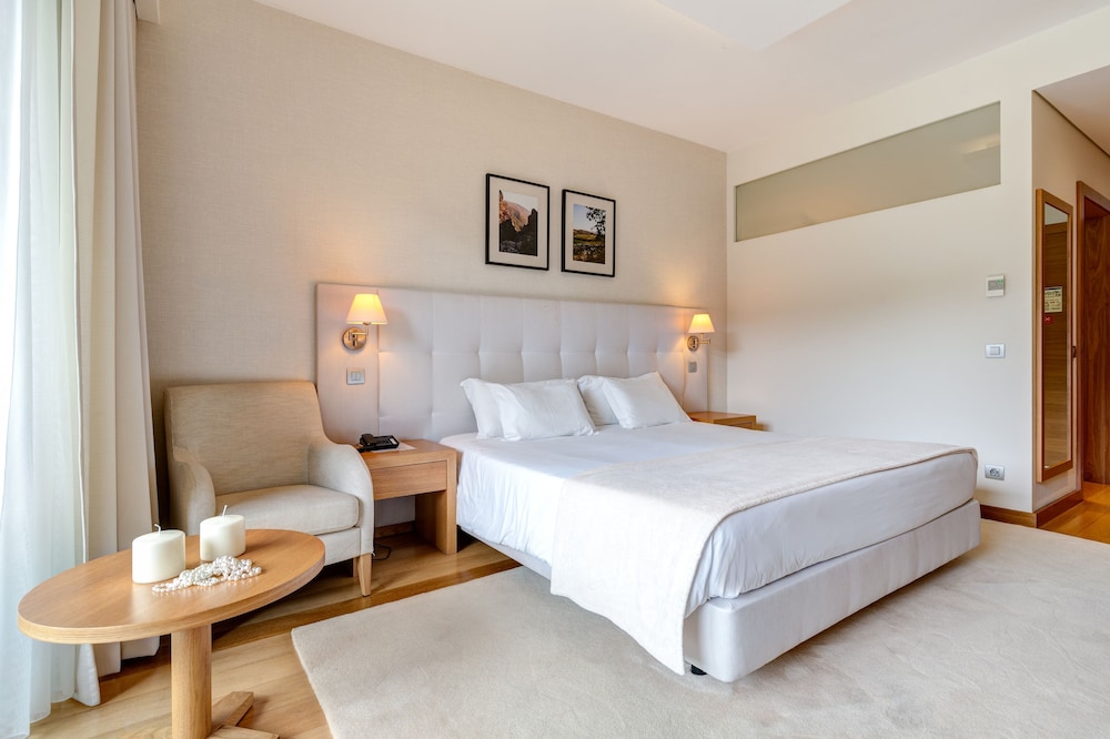 Double Room, 1 Double Bed, Balcony, River View