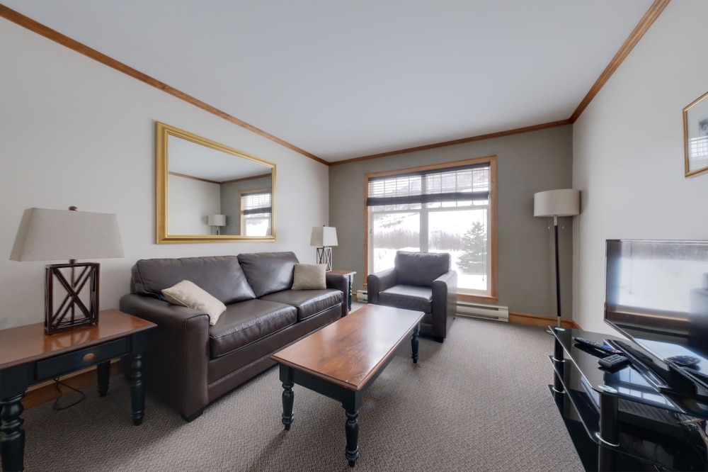 Suite, 1 Bedroom, Fireplace, Mountain View