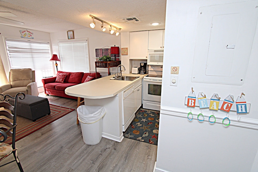 Condo, Multiple Beds, Balcony, Beach View (Gulf Shores Plantation 1142)