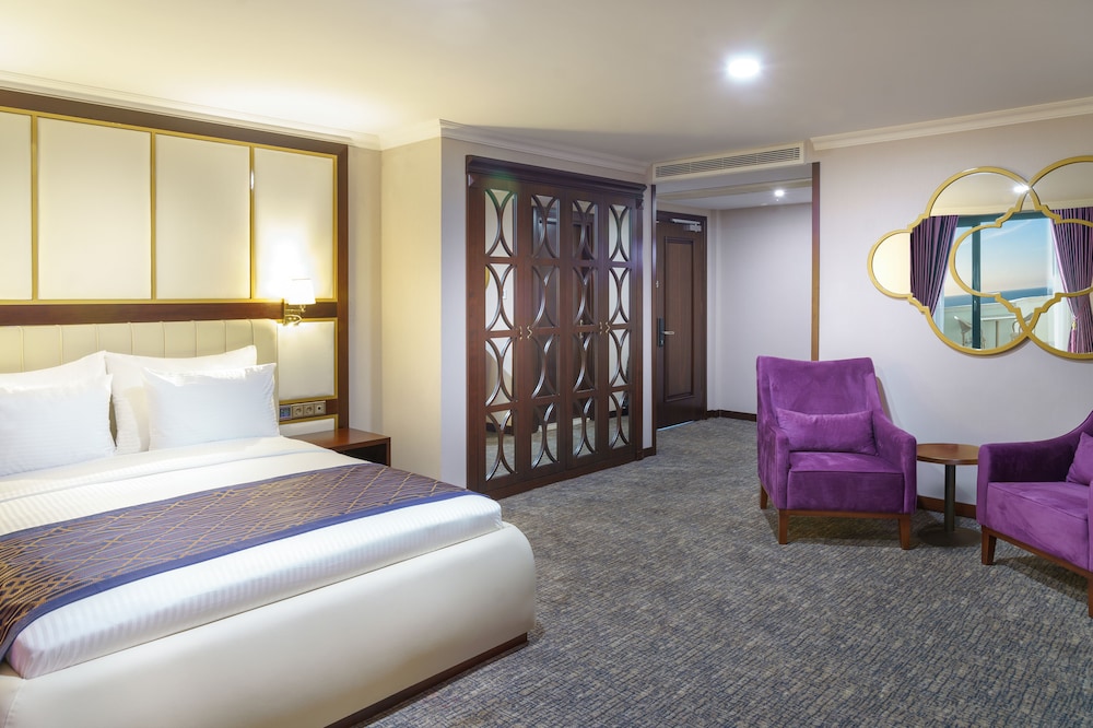 Deluxe Room, 1 Double Bed, Sea View - Photo 9