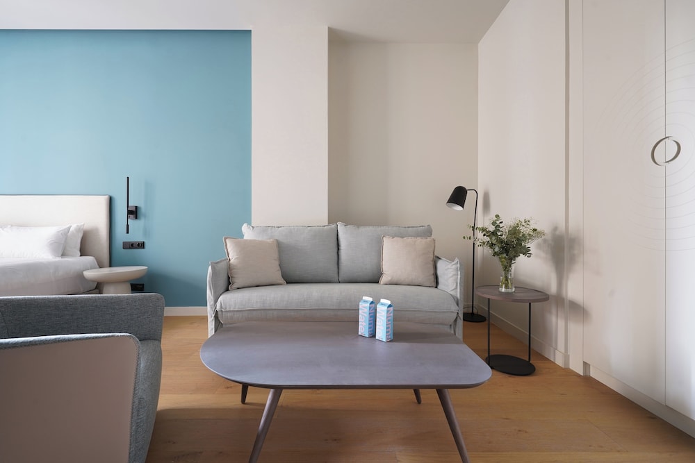 Habitación Grande con Área de Estar