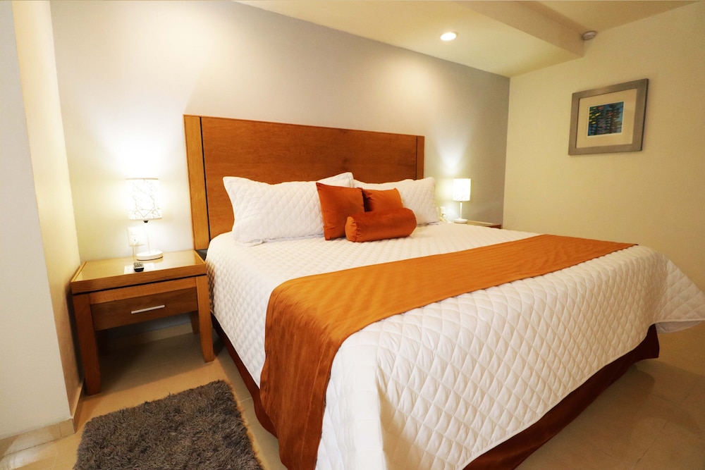 Standard Room, 1 King Bed