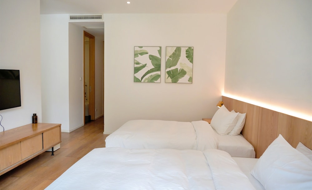 Superior Twin Room, Courtyard View photo 1