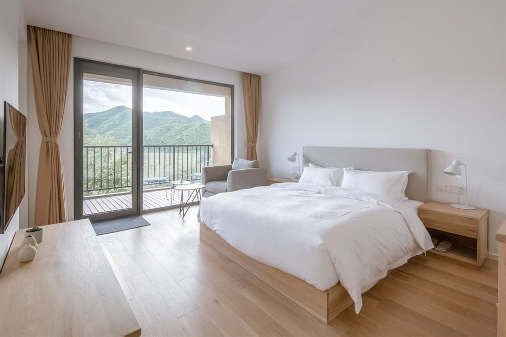Classic Room, Hill View photo 3