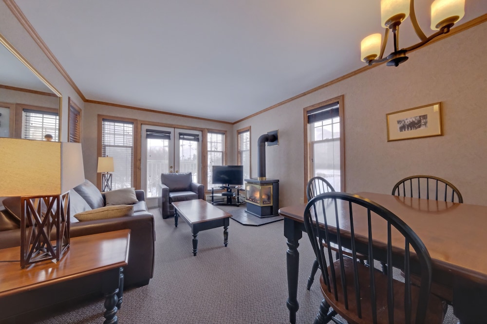 Suite, 1 Bedroom, Valley View