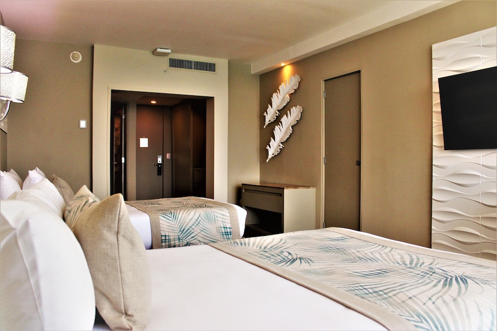 Superior Room, 2 Double Beds, Ocean View - Photo 7