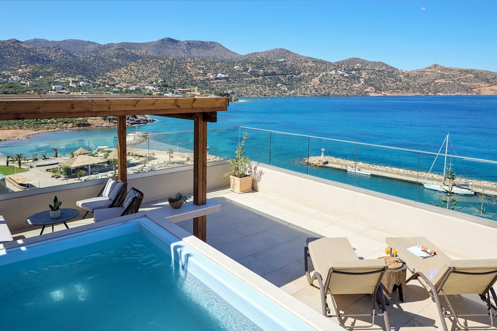 Penthouse Suite With Private Pool