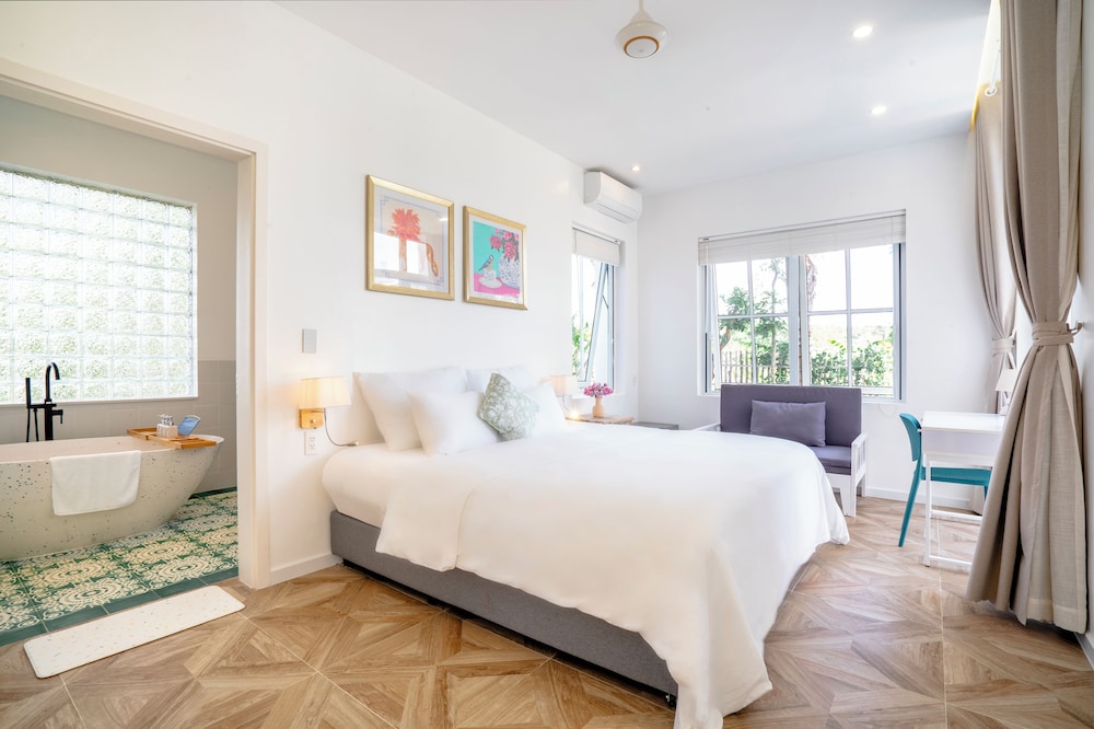 Deluxe Room, Balcony, Garden View