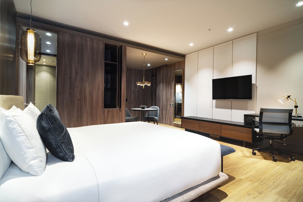 Room, 1 King Bed (Apartment) - Photo 2