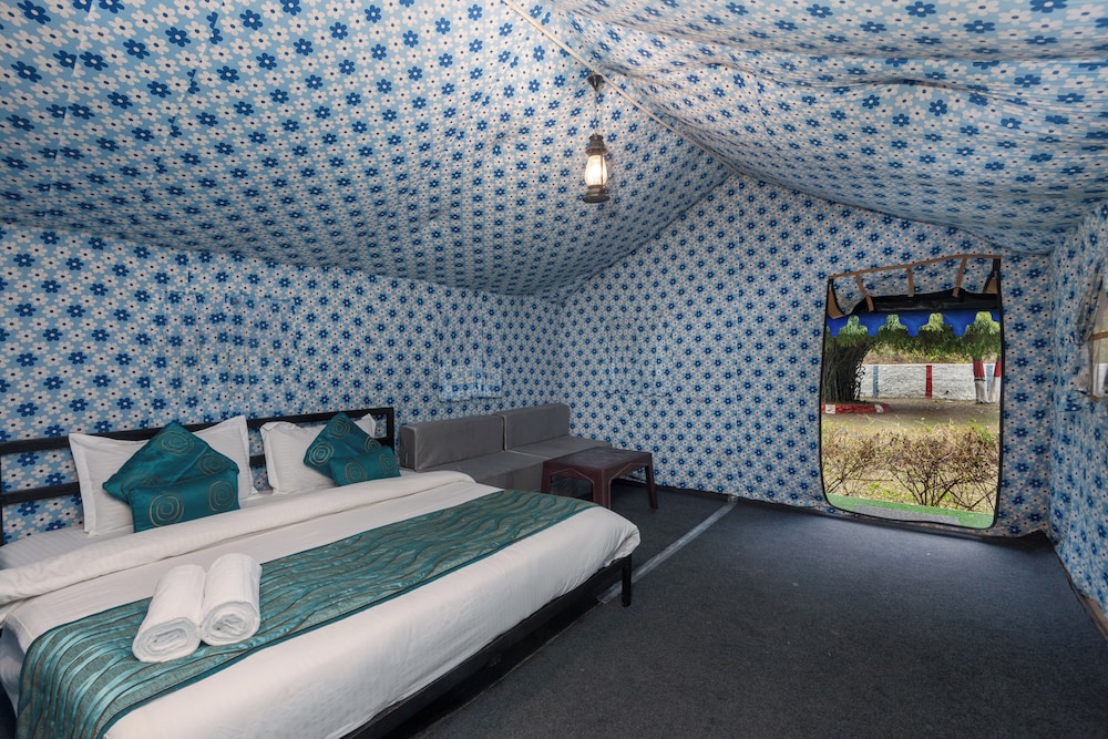 Deluxe Tent, Patio, Garden View