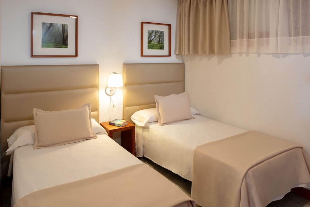 Superior Apartment, 2 Bedrooms, Terrace, Garden View