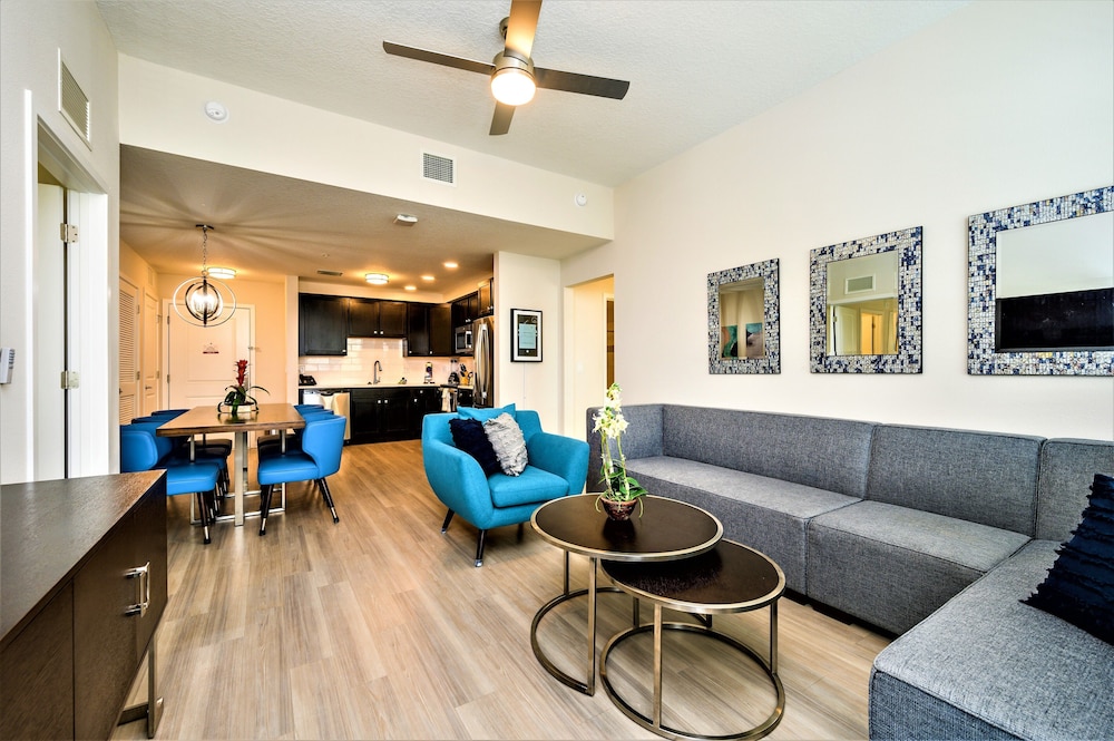 3 Bedroom 2 bathroom Superior Condo Sleeps 6 thumbnail 6