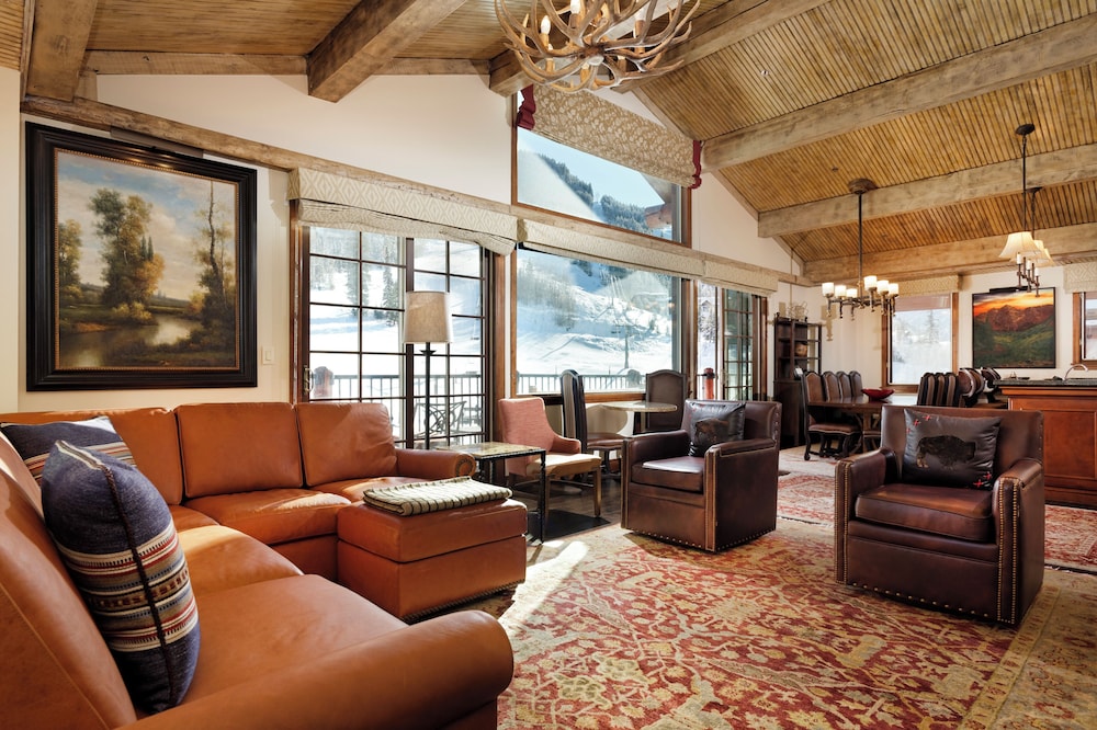 Luxury Penthouse, 3 Bedrooms, Slope side
