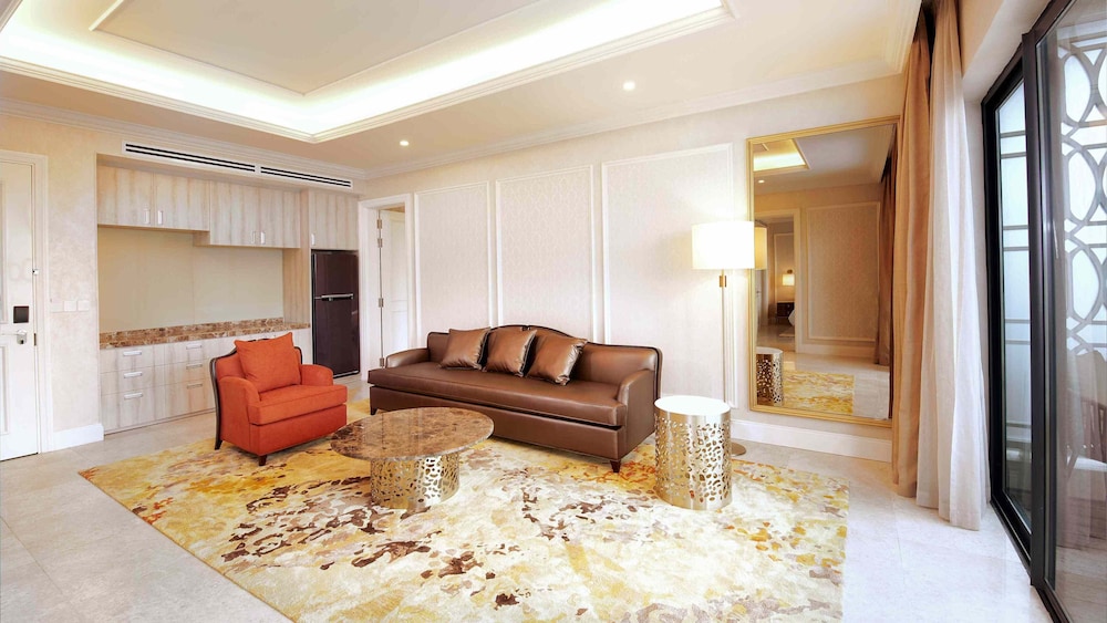 Suite, 1 Bedroom, Non Smoking, Garden View (Ground Floor) photo 3