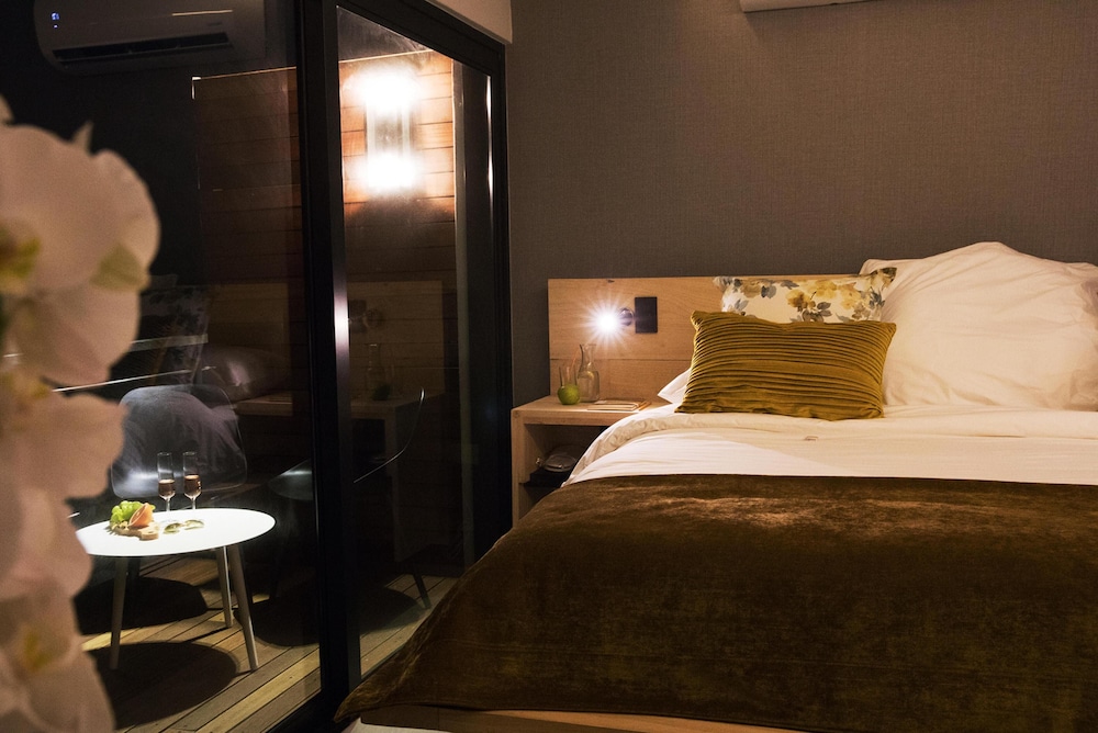 Standard Double Room, 1 Bedroom - Photo 4