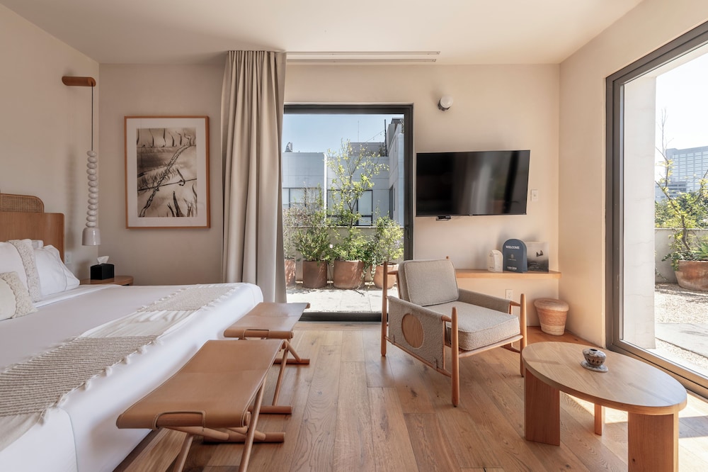Master Suite - Photo 3