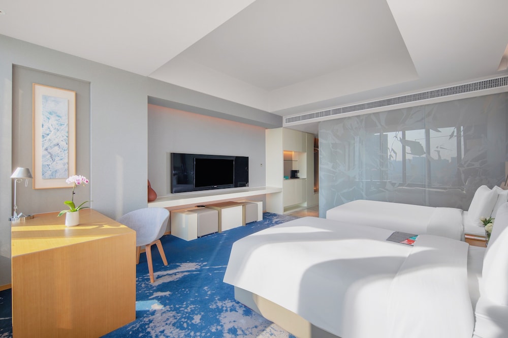 Club Room, 2 Double Beds, City View photo 3