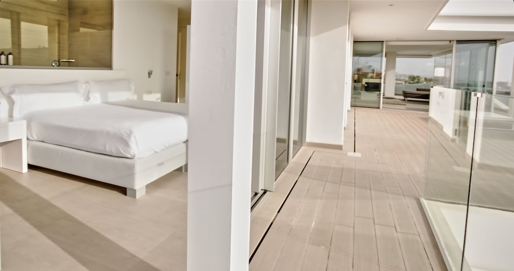 Suite, 3 Bedrooms, Private Pool, Sea View (Infinity Indulgence, Jacuzzi)