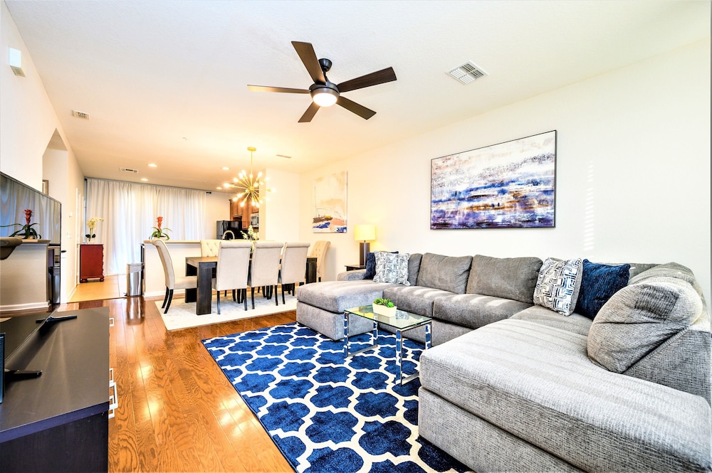Three-Bedroom Townhouse