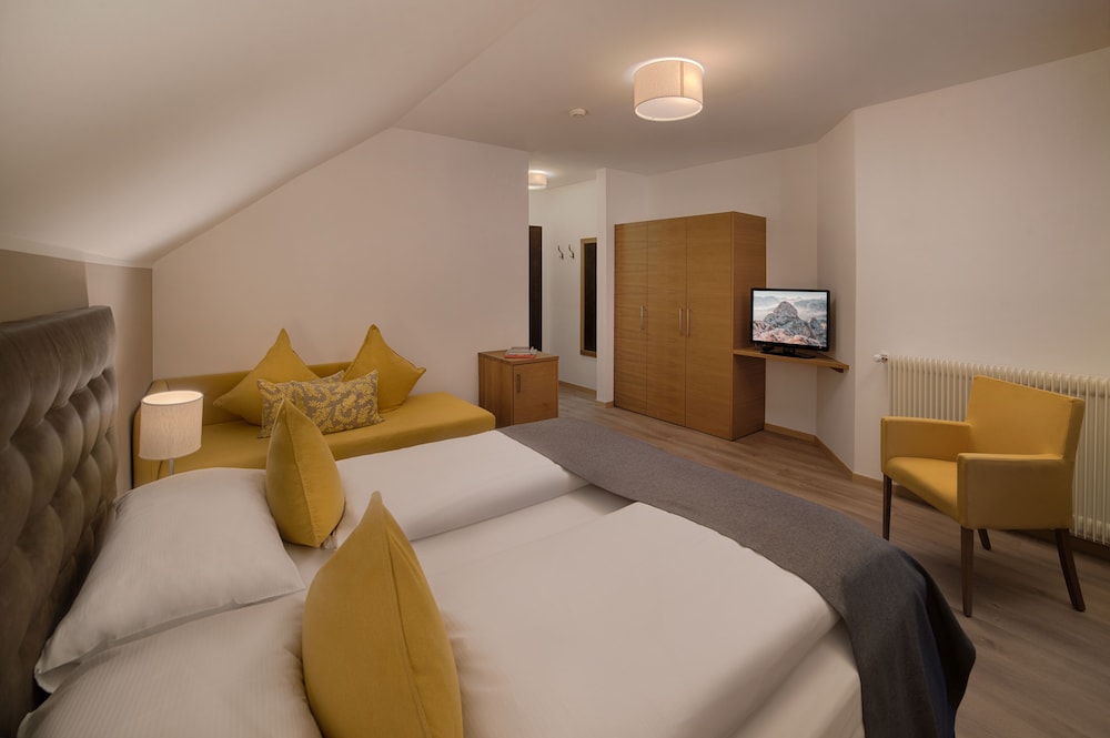 Standard Double Room photo 2
